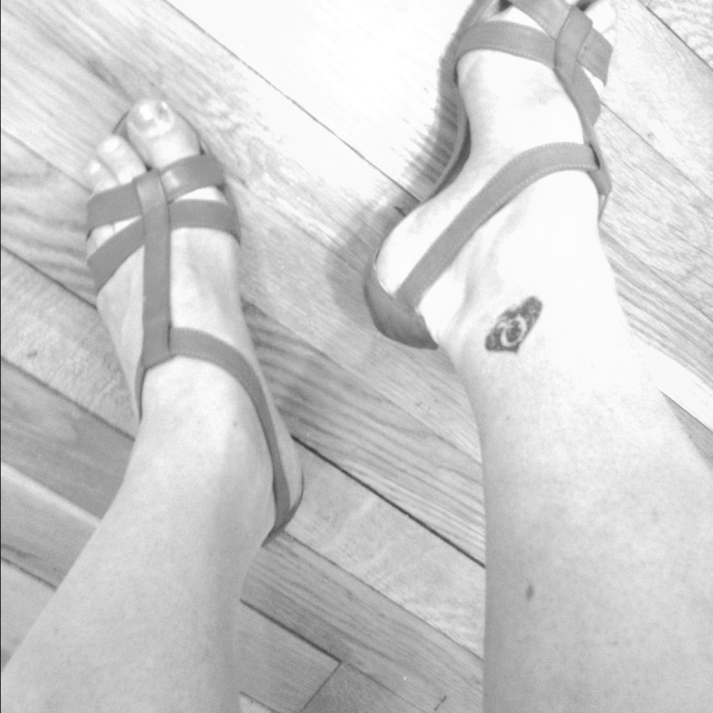 Well worn women's sandals, ladies's size 8.5 👠